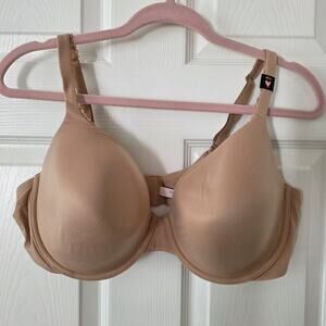 Victoria's Secret Perfect Shape Underwire Bra Nude 40D NWOT